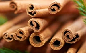 Health Benefits of Nutmeg and Cinnamon